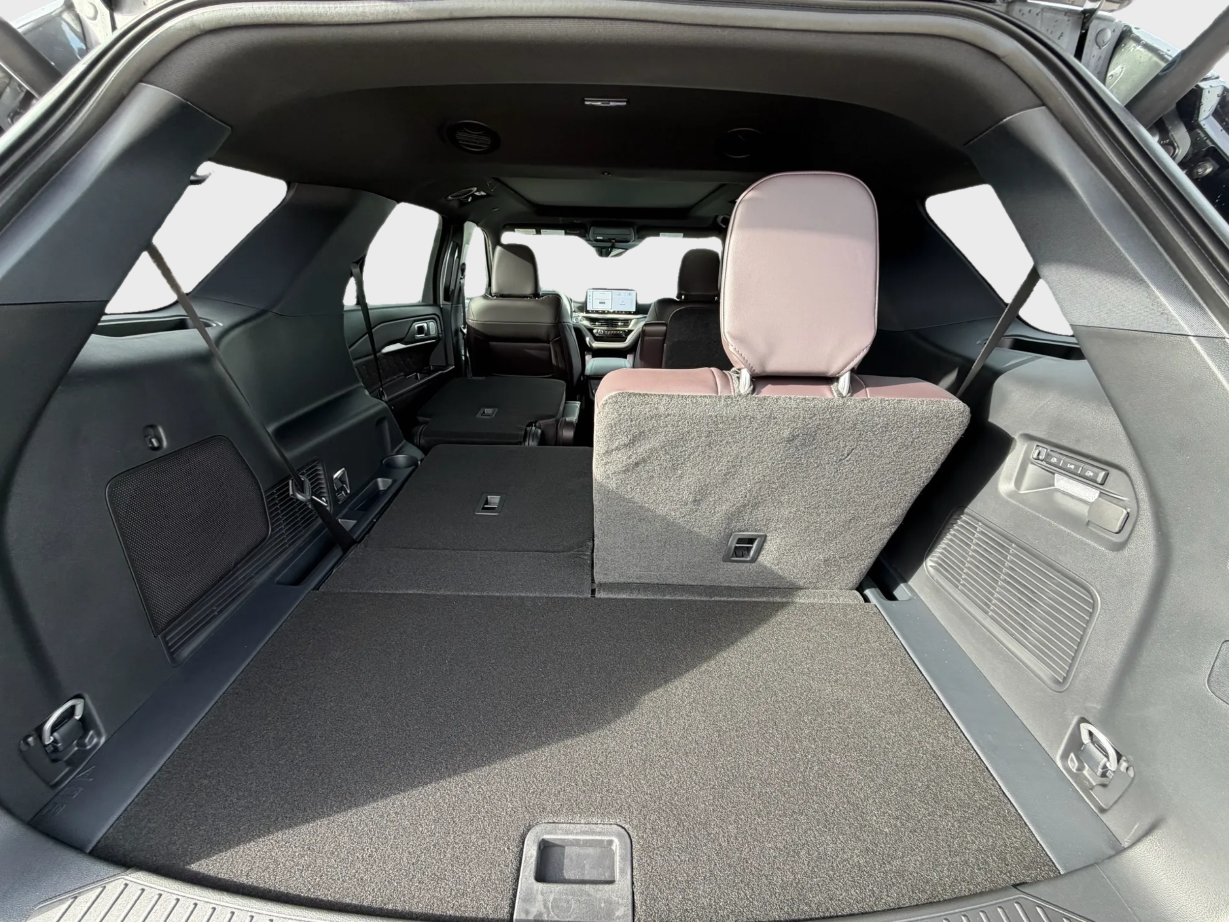 2027 Ford Explorer Platinum™