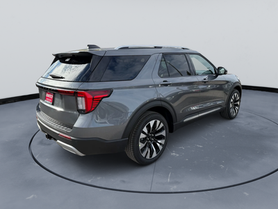2027 Ford Explorer Platinum™