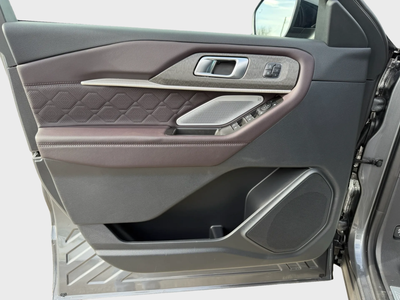 2027 Ford Explorer Platinum™