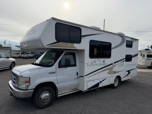 2008 Ford Econoline Commercial Cutaway Yellowstone