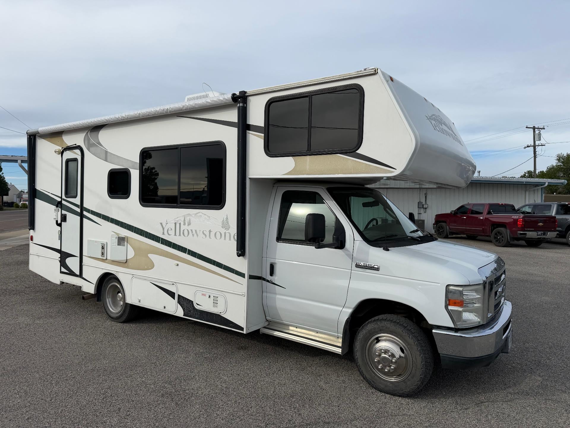 2008 Ford Econoline Commercial Cutaway Yellowstone