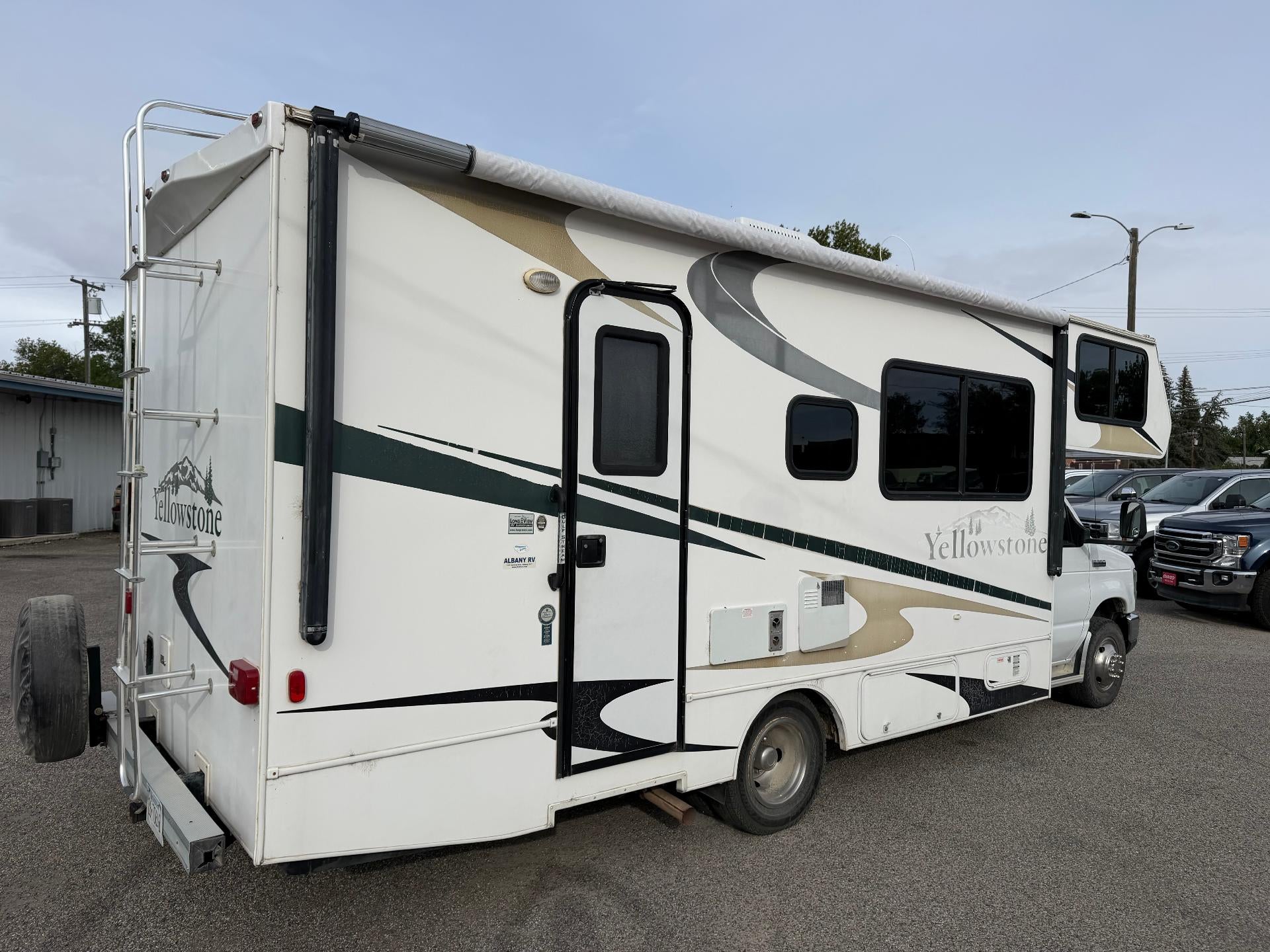 2008 Ford Econoline Commercial Cutaway Yellowstone