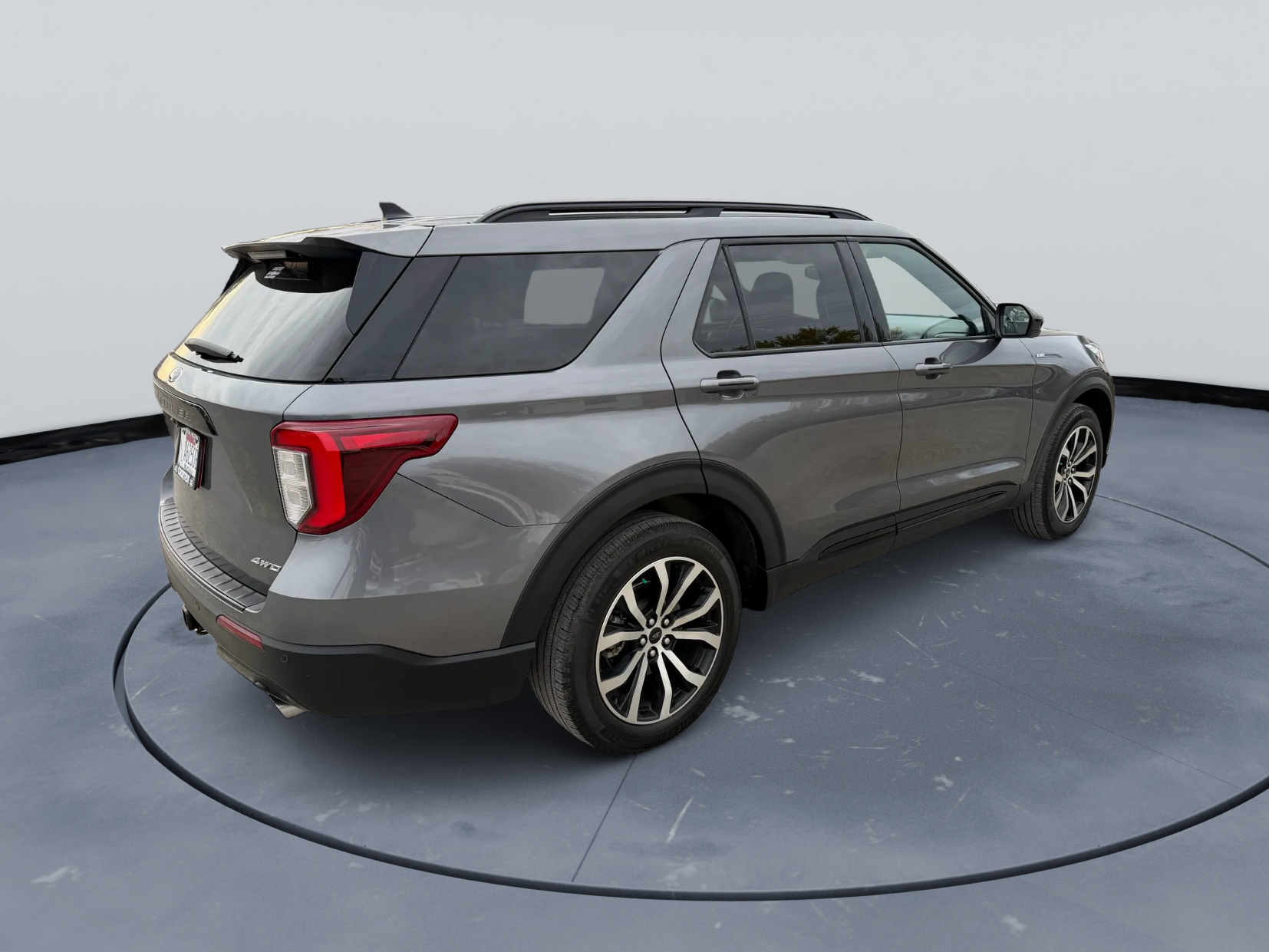 2022 Ford Explorer ST-Line