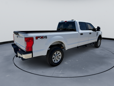 2022 Ford Super Duty F-350 SRW XL