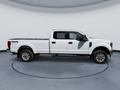 2022 Ford Super Duty F-350 SRW XLT