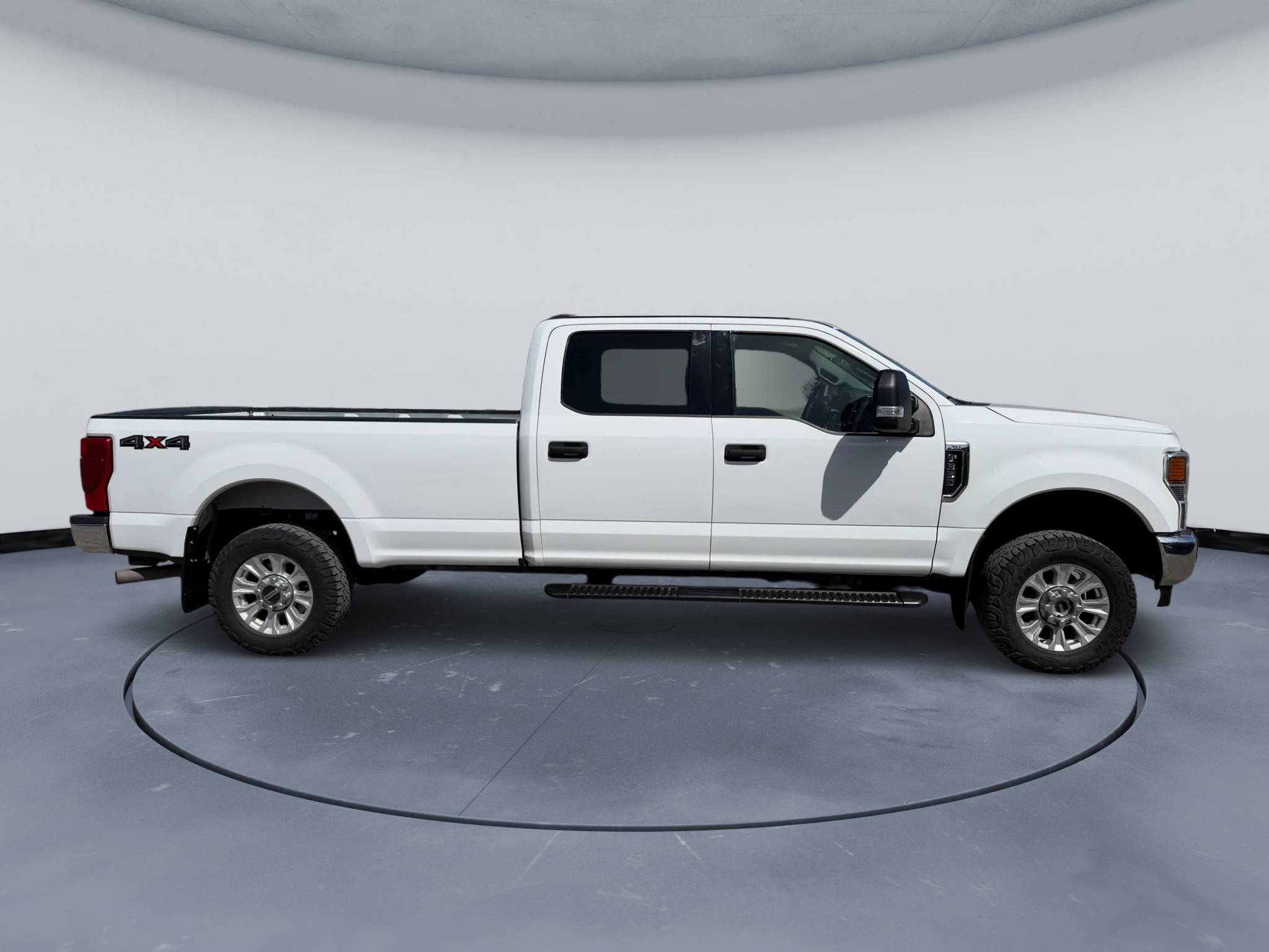 2022 Ford Super Duty F-350 SRW XLT