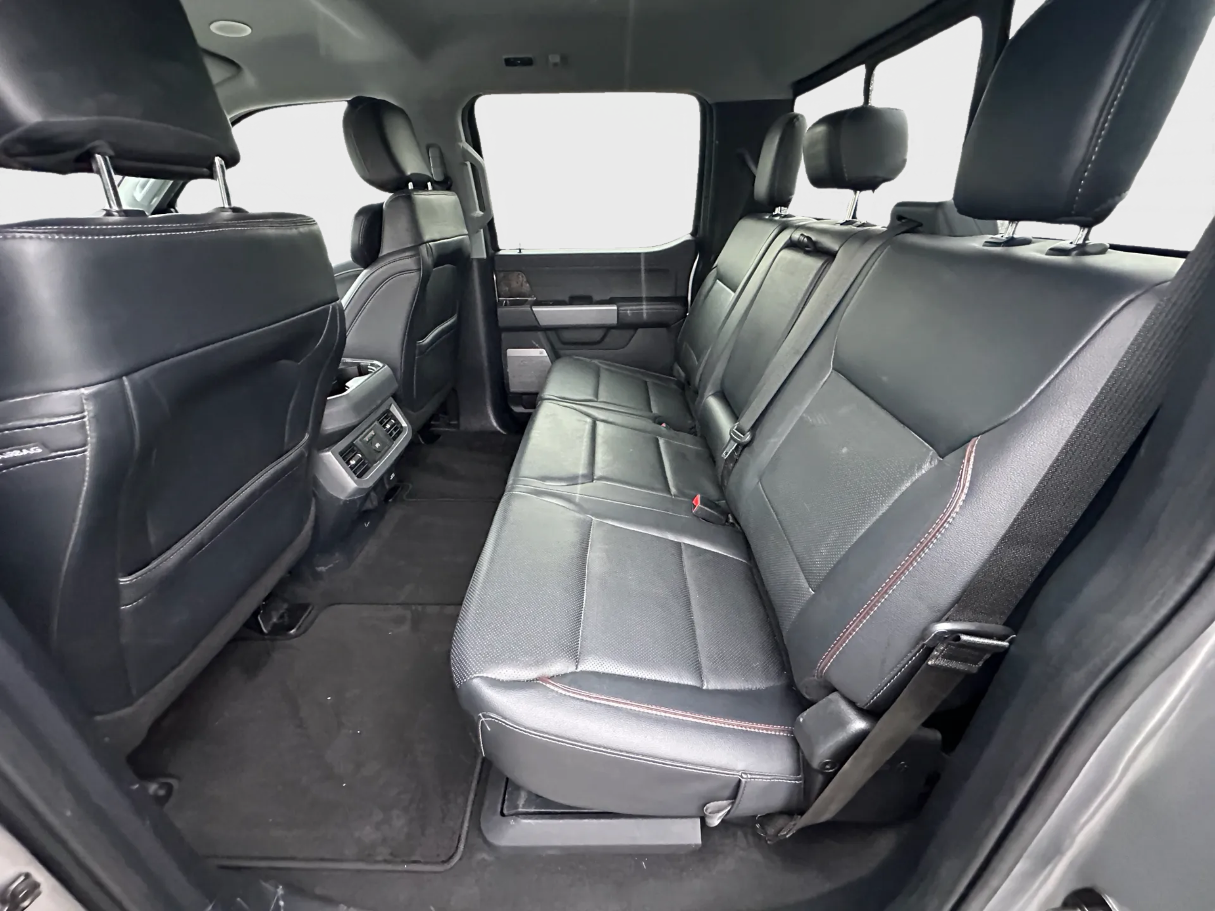 2024 Ford Super Duty F-350 SRW LARIAT