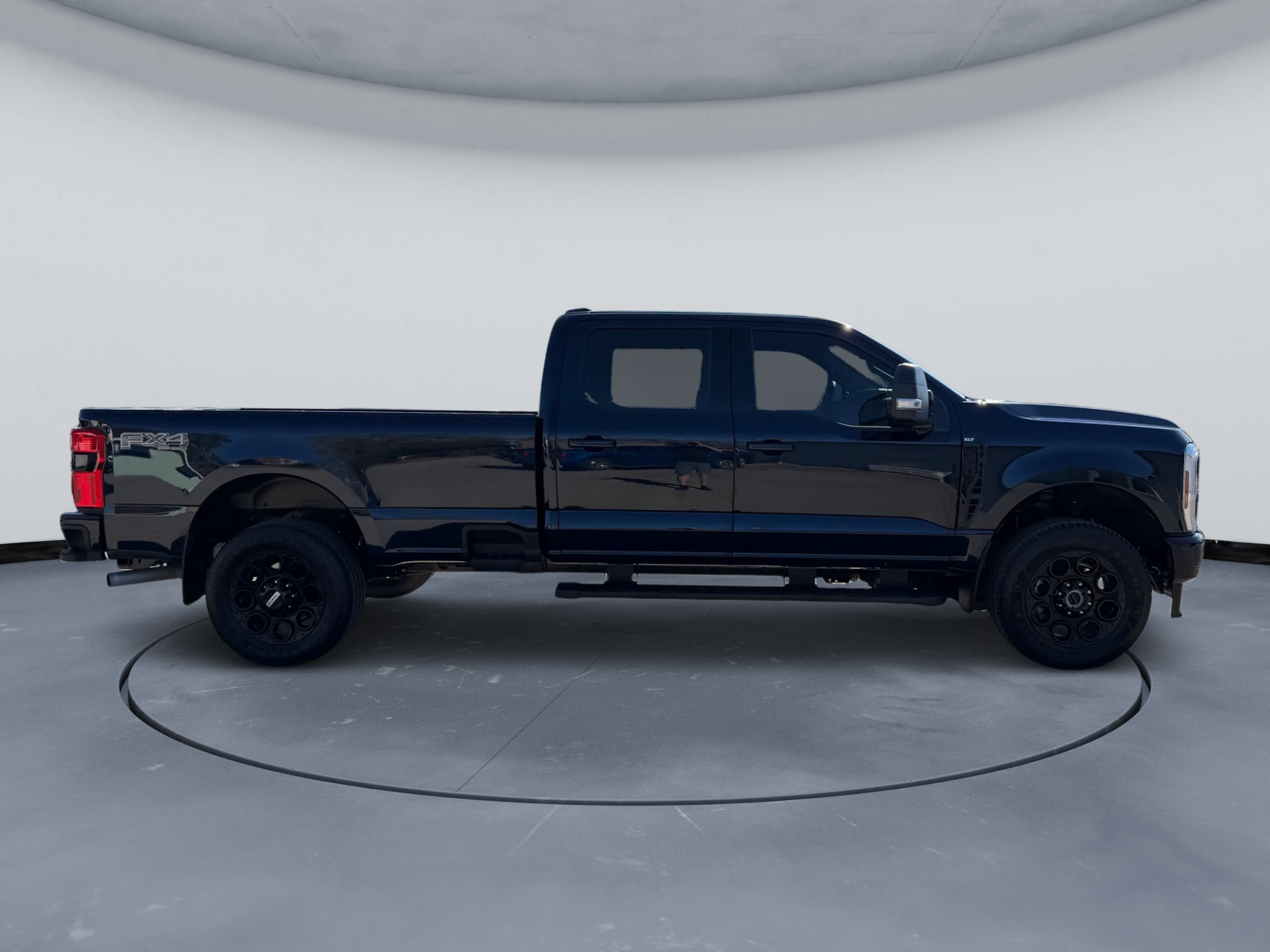 2025 Ford Super Duty F-350 SRW XLT