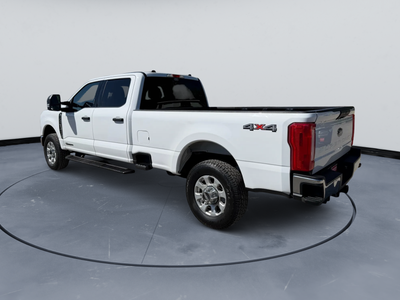 2024 Ford Super Duty F-350 SRW XLT