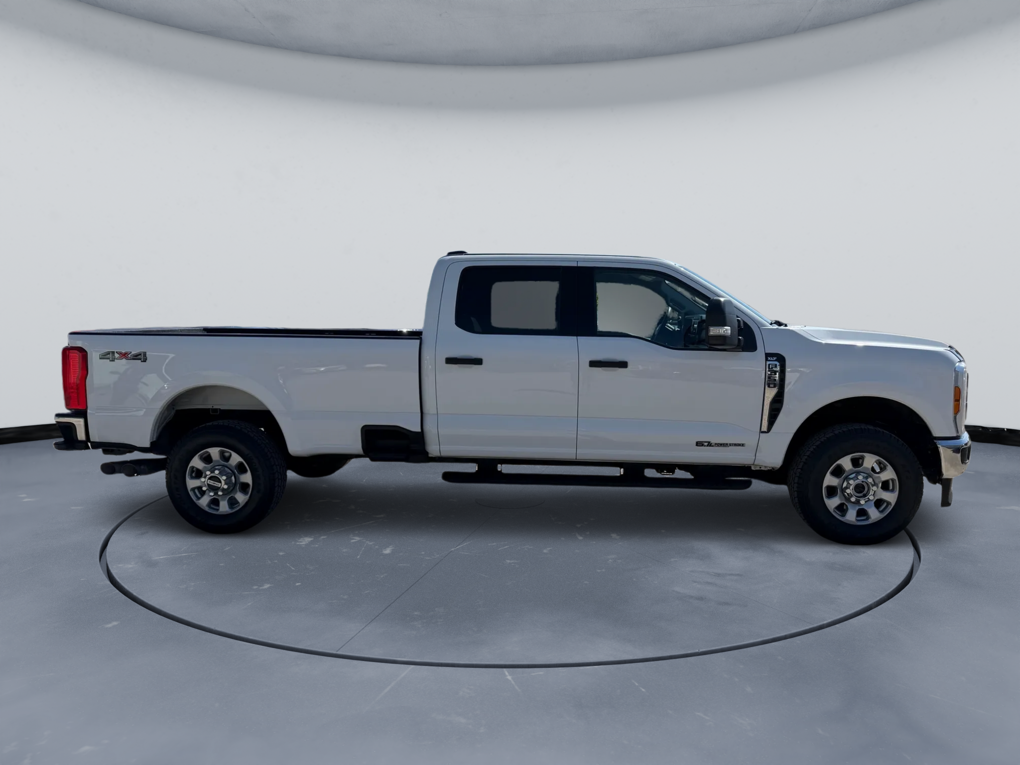 2024 Ford Super Duty F-350 SRW XLT