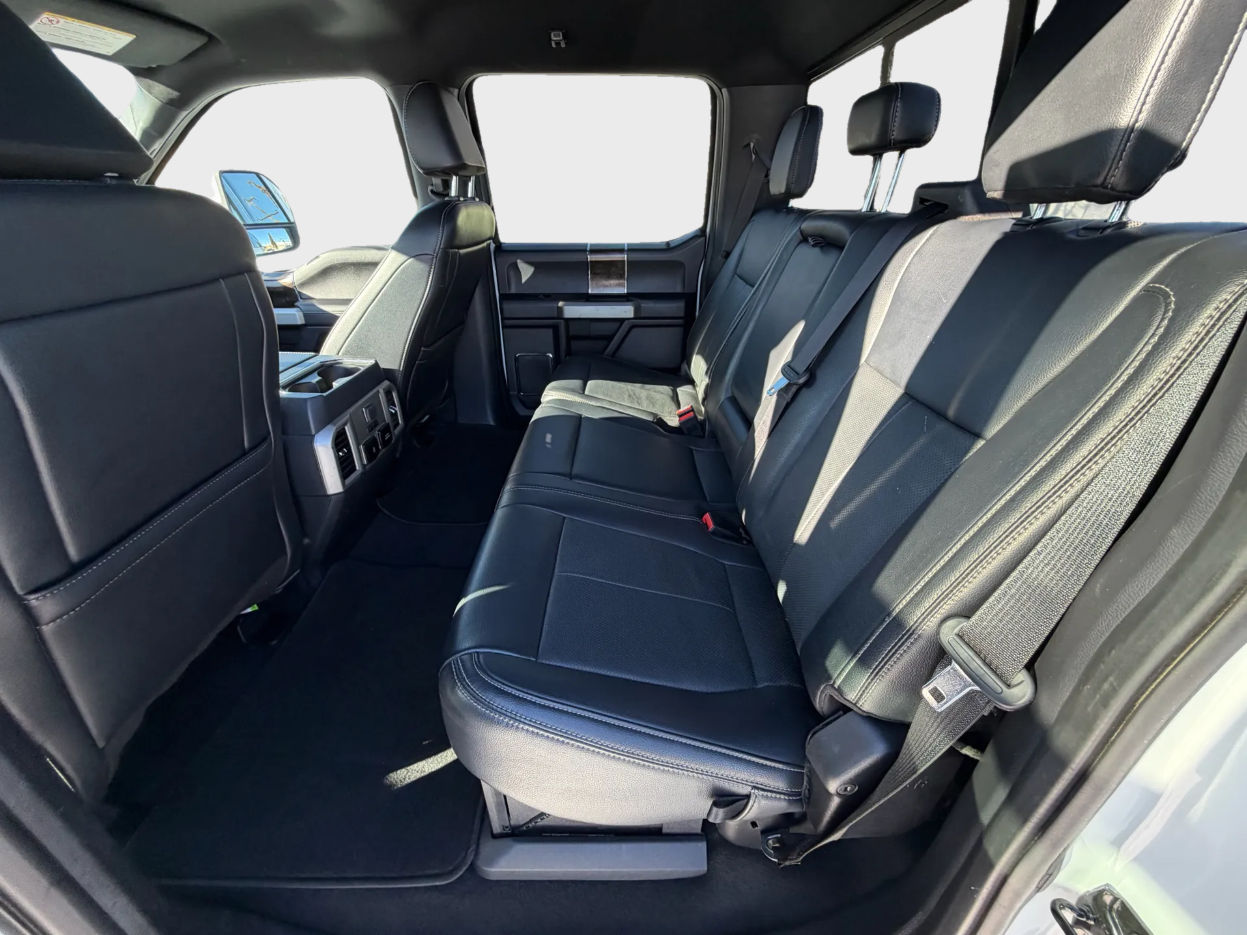 2022 Ford Super Duty F-350 SRW LARIAT