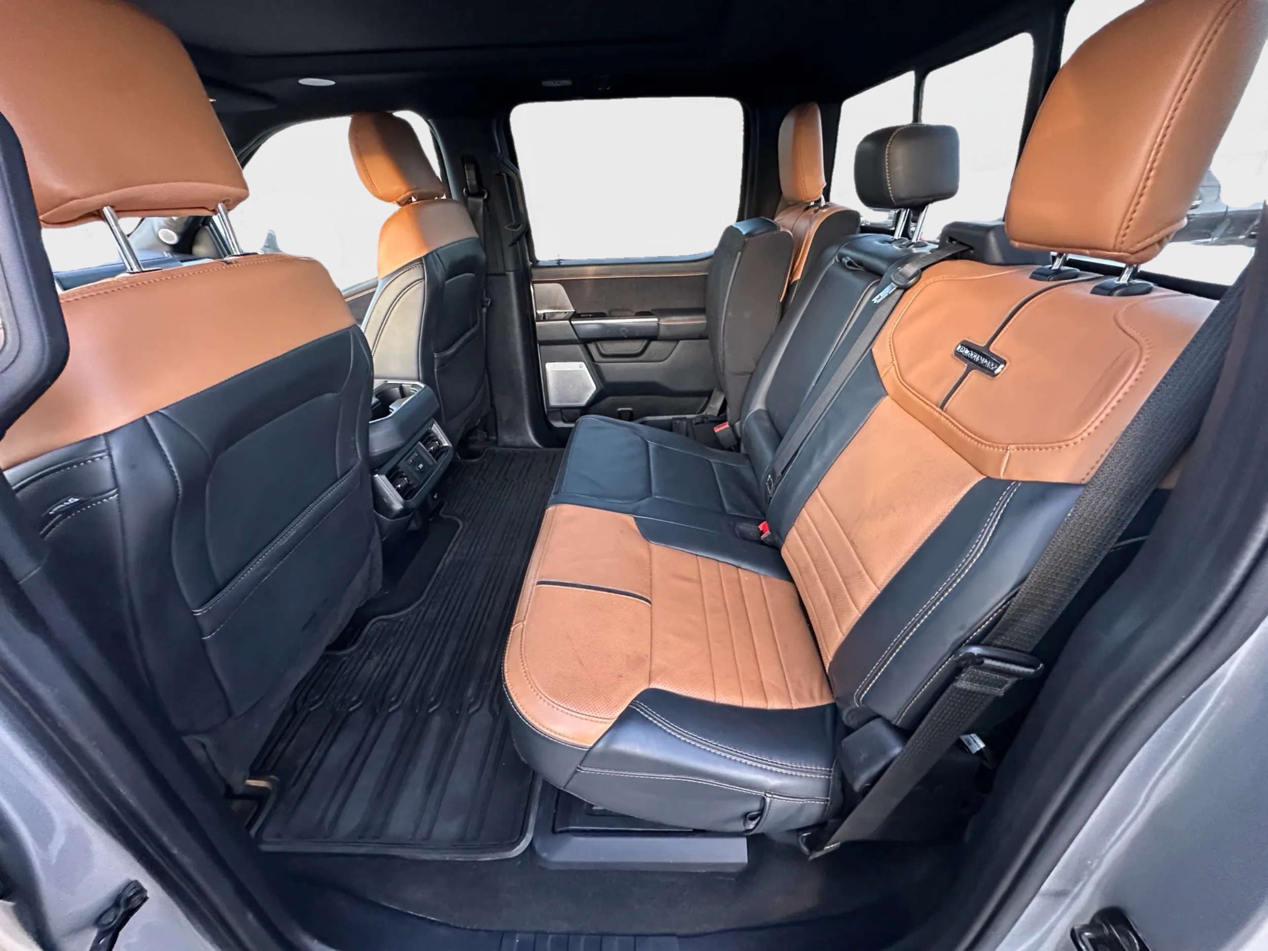 2024 Ford Super Duty F-350 SRW Platinum