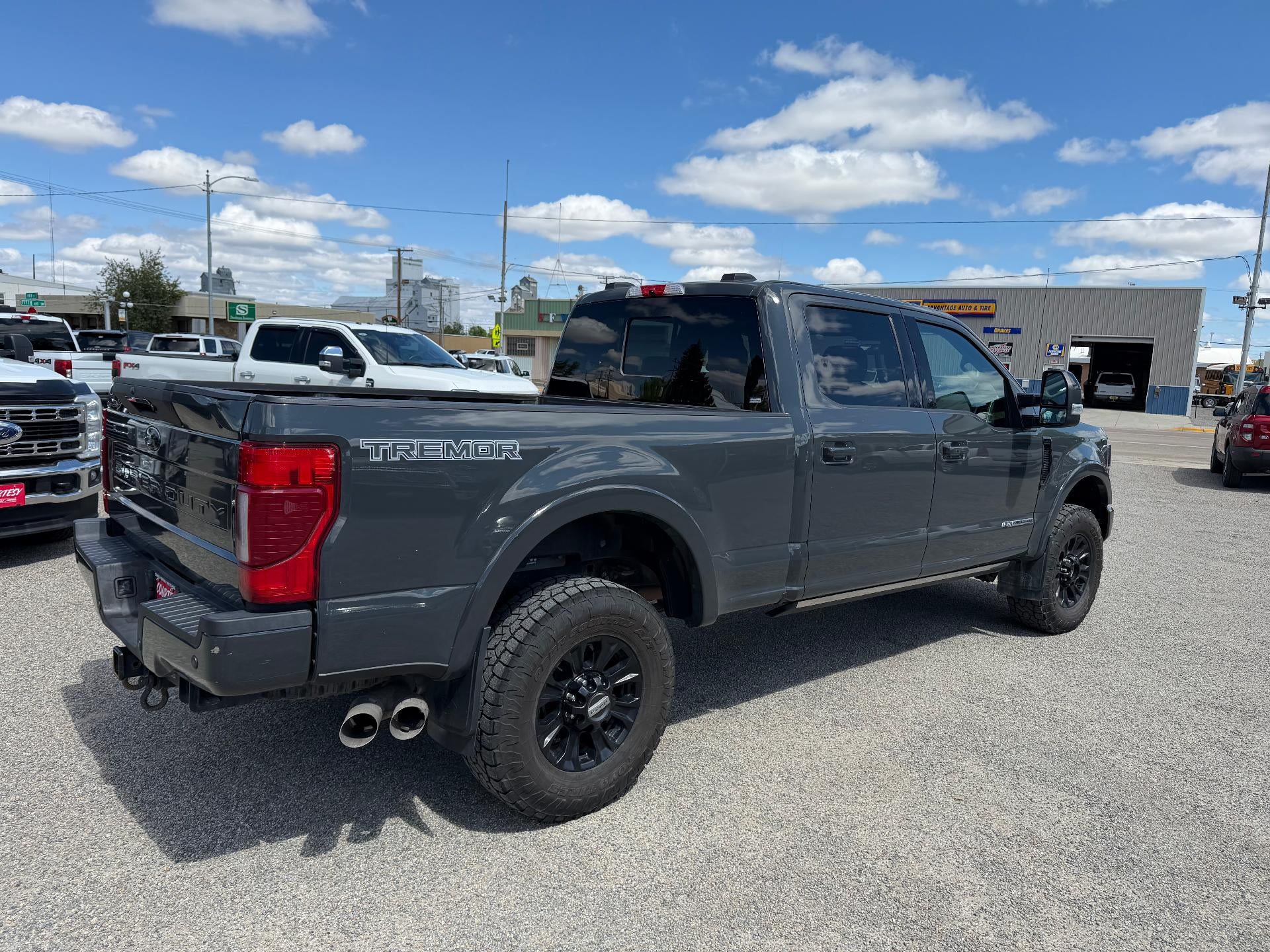 2021 Ford Super Duty F-350 SRW Lariat Tremor