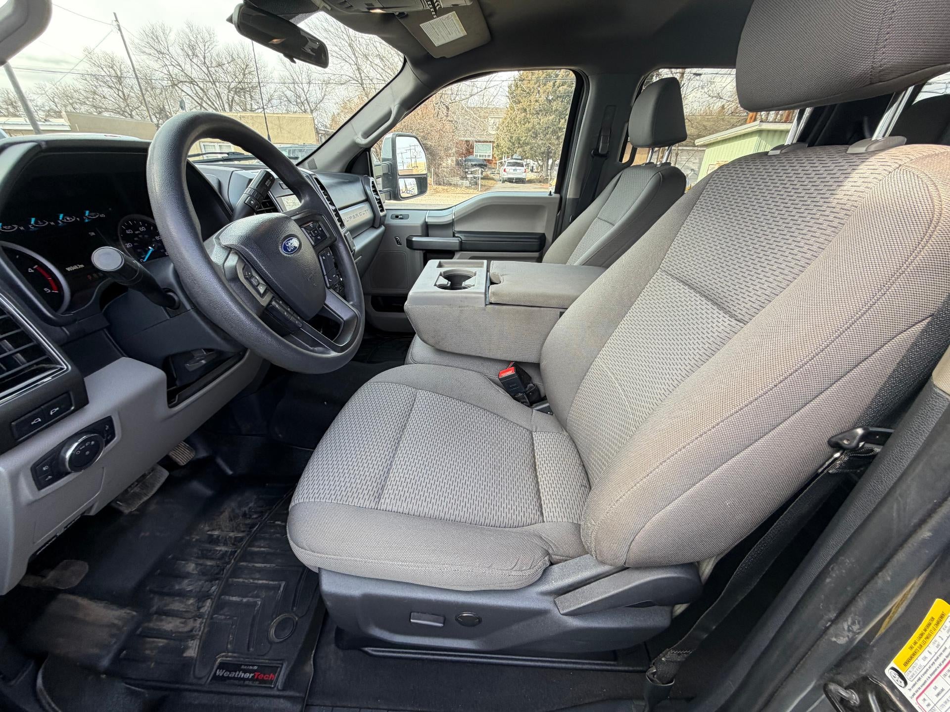 2022 Ford Super Duty F-350 SRW XLT