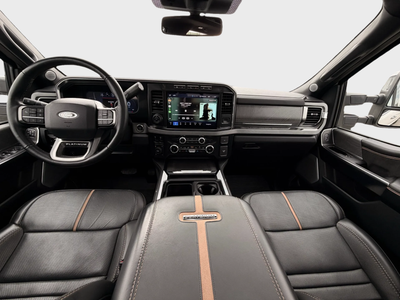 2023 Ford Super Duty F-350 SRW Platinum