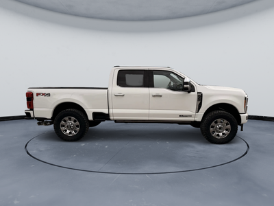 2023 Ford Super Duty F-350 SRW Platinum