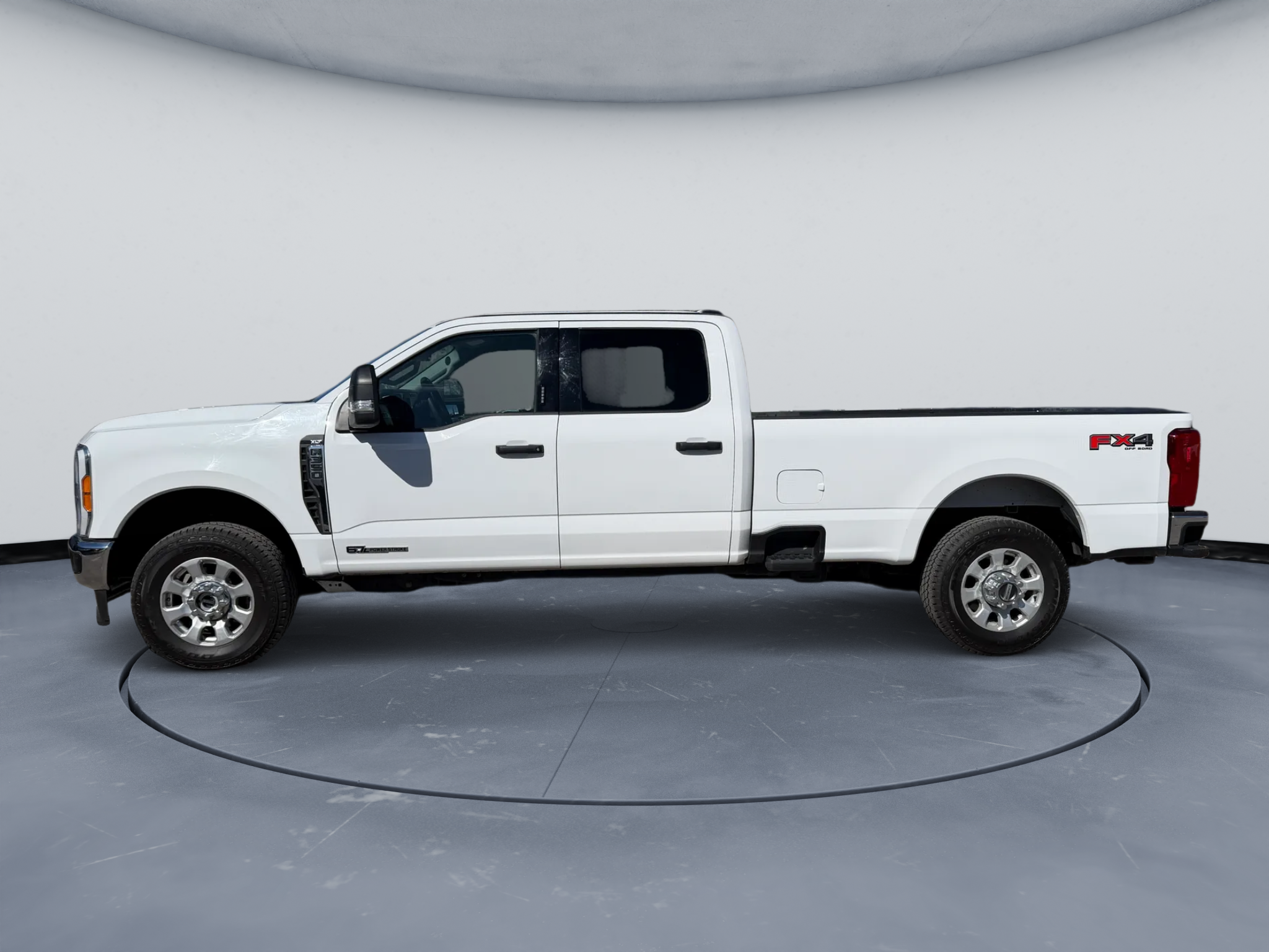 2023 Ford Super Duty F-350 SRW XLT