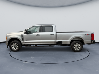 2024 Ford Super Duty F-350 SRW XLT