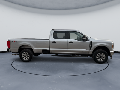 2024 Ford Super Duty F-350 SRW XLT