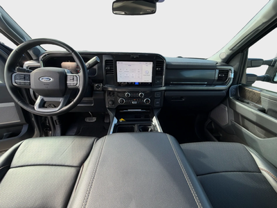 2025 Ford Super Duty F-350 SRW LARIAT