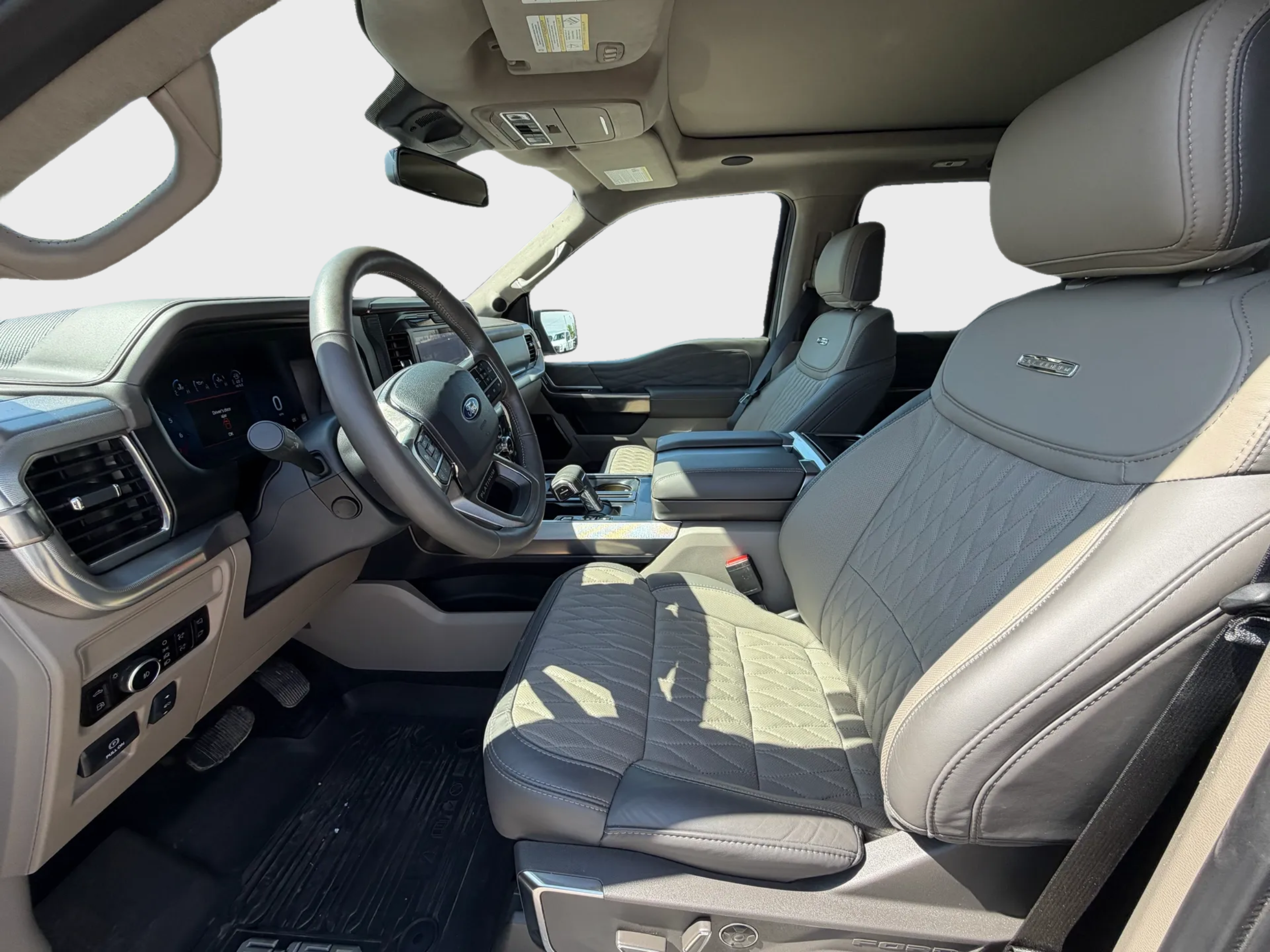 2025 Ford F-150 Platinum