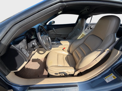 2011 Chevrolet Corvette w/3LT