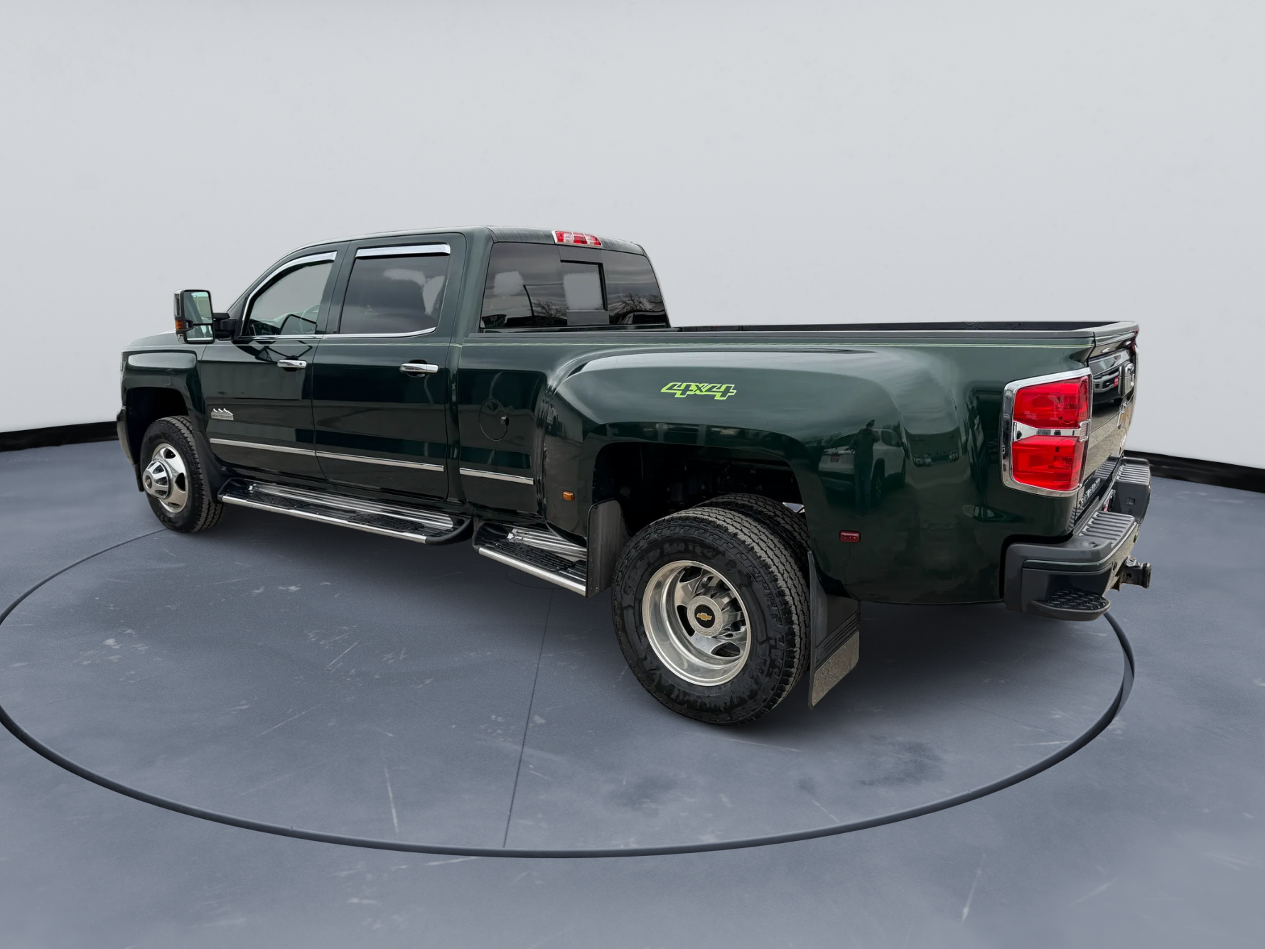 2015 Chevrolet Silverado 3500HD Built After Aug 14 High Country
