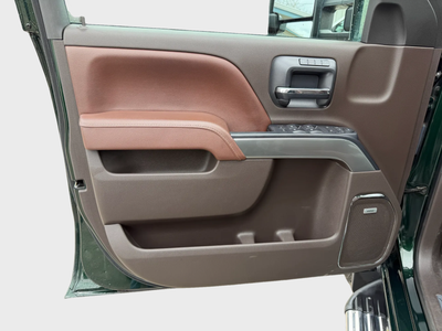 2015 Chevrolet Silverado 3500HD Built After Aug 14 High Country