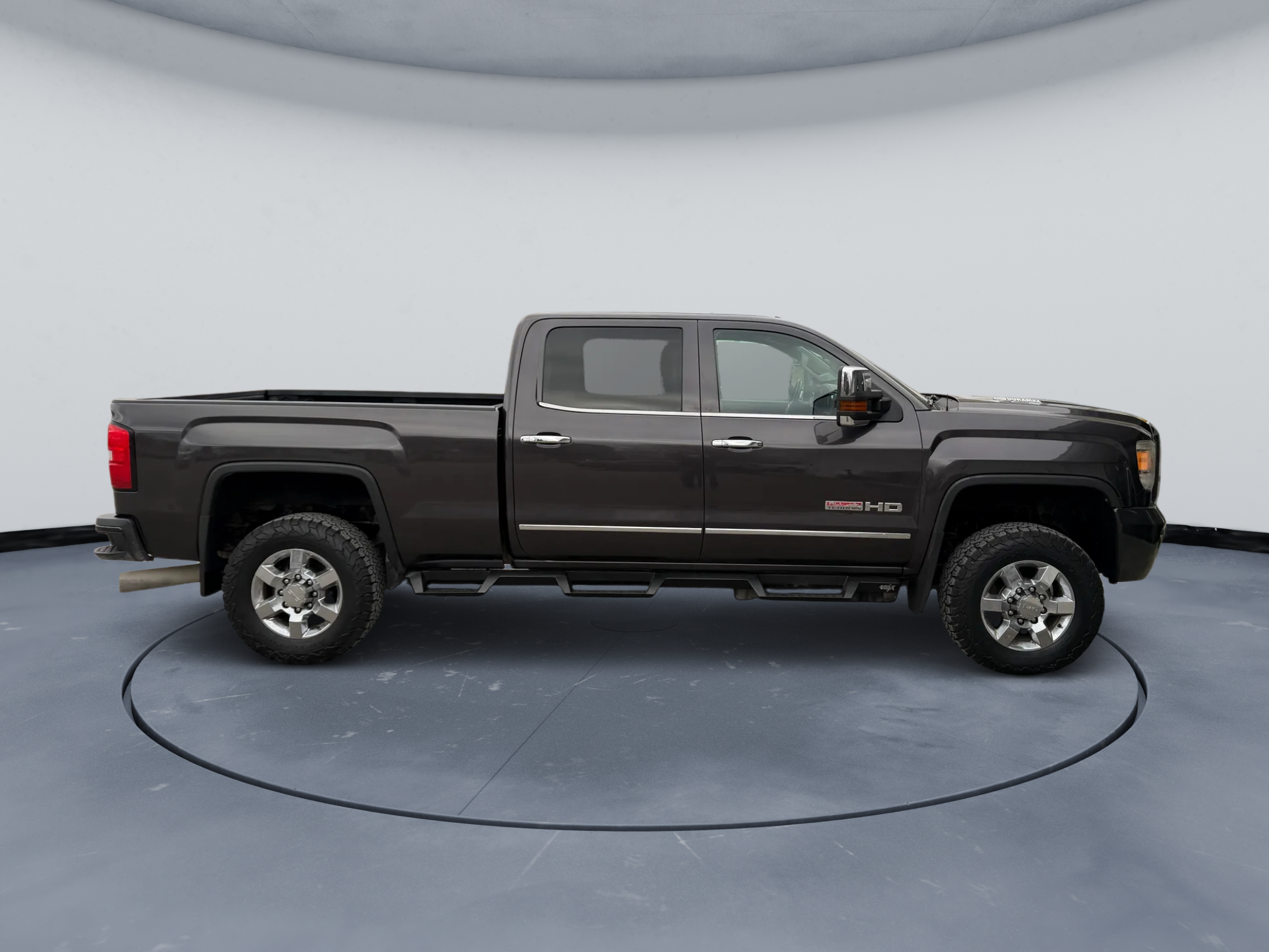 2015 GMC Sierra 3500HD available WiFi SLT