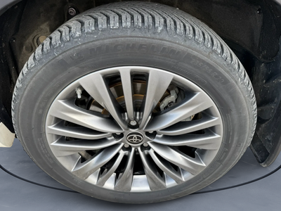 2021 Toyota Highlander Hybrid Platinum