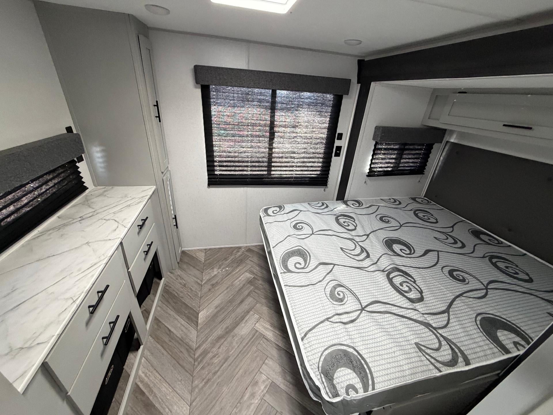 2022 FOREST RIVER WILDWOOD 169RSK Base